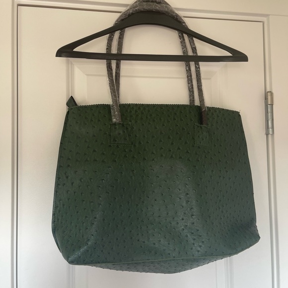 Dark green large bubble leather tote with braided handles - Picture 2 of 5